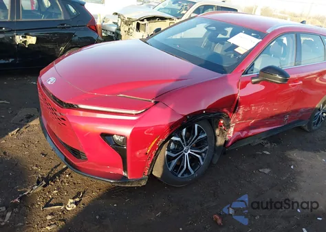 2025 Toyota Crown Signia Xle из США, поврежденный, VIN JTDACAAJ7S3001043